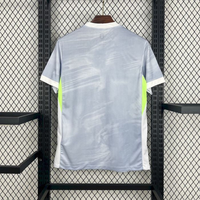 Wolfsburg Borta 25/26