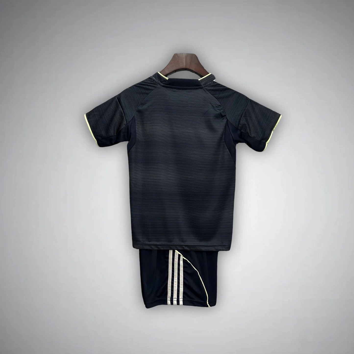 Real Madrid Borta 25/26 (BARN)