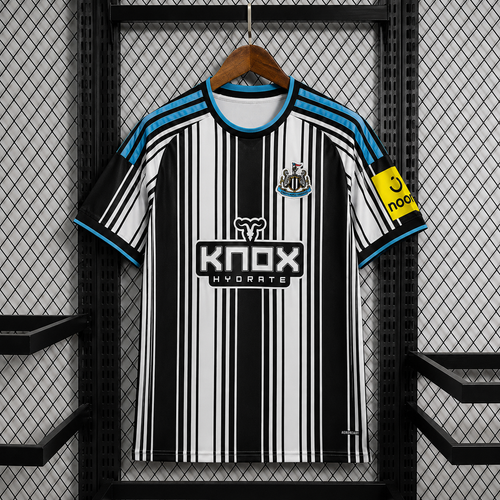 Newcastle United Hemma 26/27
