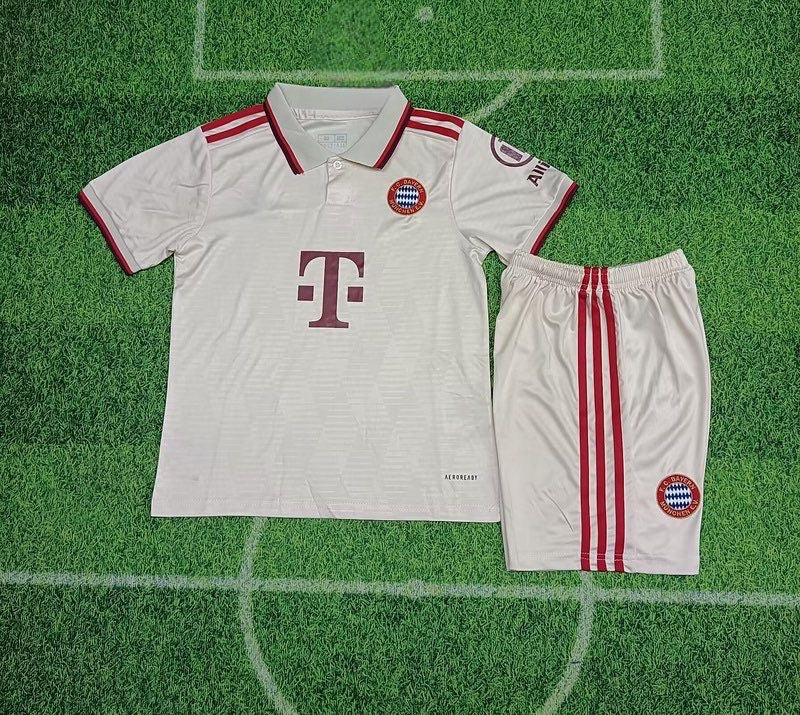 Bayern Munchen Tredje 24/25 (BARN)