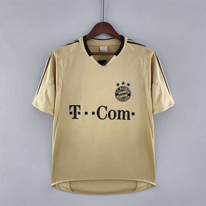 Bayern 2004/05 Borta