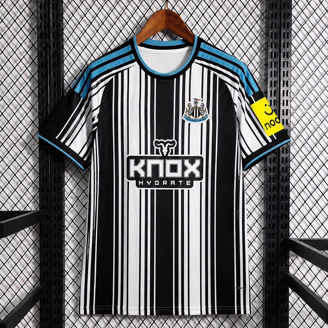 Newcastle United Hemma 26/27