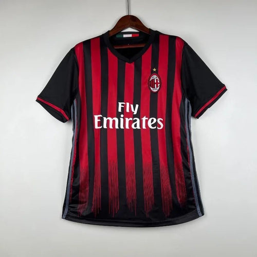 AC Milan Hemma 2016/17