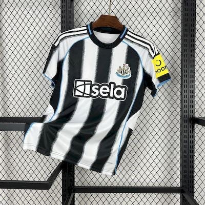 Newcastle United Hemma 25/26