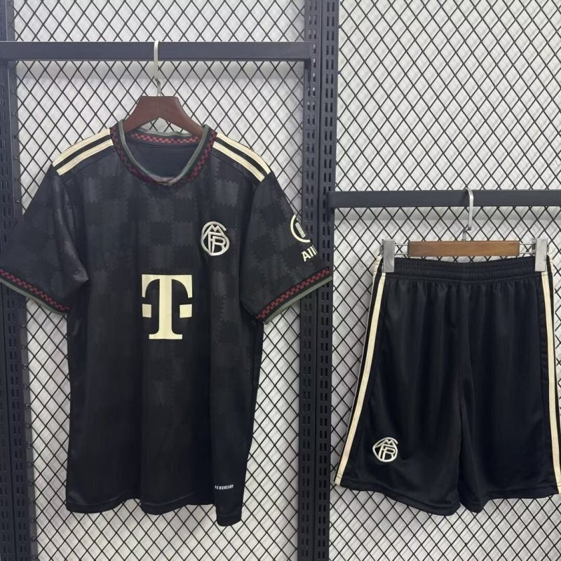 Bayern Munchen Tredje 25/26 (BARN)